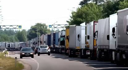 Polska lastbilar kommer inte längre att kunna köra runt i Ryska federationen och tanka billig rysk bensin