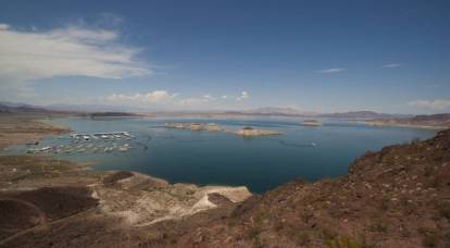 The largest reservoir in the United States has become record shallow