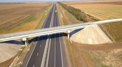 What will mark the construction of a new highway between Kaliningrad and the rest of Russia