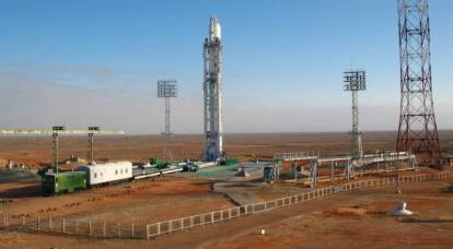 Baykonur'a iki Soyuz füzesi teslim edildi