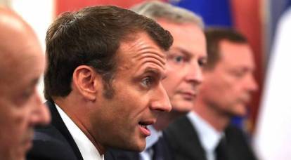 Macron: Die Russen müssen Libyen so schnell wie möglich verlassen