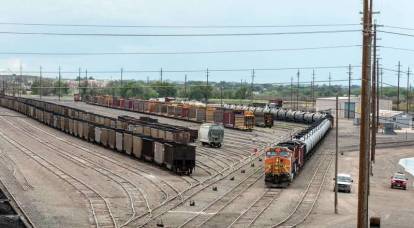 На Украине не знают, что делать с 30-км «царь-поездом» между Мариуполем и Донецком
