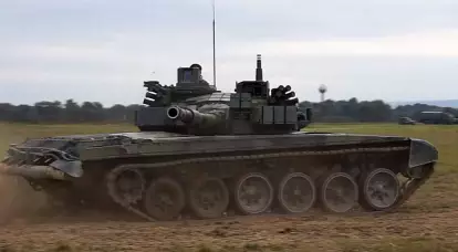 צ'כיה תמסור לאוקראינה את הטנקים הסובייטיים המחודשים T-72M4