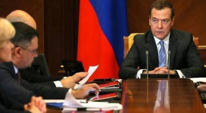 Imitation eller transformation: vem förvandlas Dmitry Medvedev till?