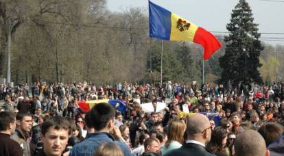 Sandu-Anhänger versammelten sich bei der regierungsfeindlichen "Maidan" in Chisinau