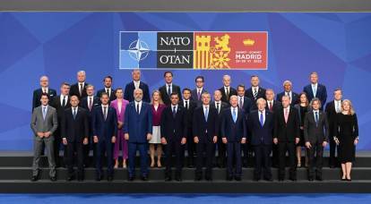 Саммит НАТО: бравый солдат Йенс и его воображаемые друзья