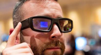 Better than Google Glass: Vuzix showed augmented reality glasses