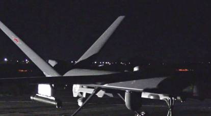Ryska federationens försvarsministerium visade bilder från nattanvändningen av strejk-UAV "Inohodets"