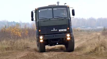Siyaset bilimci: Rusya, Belarus askeri traktörleri olmadan Ukrayna'yı terk edecek