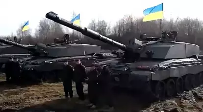 イギリスのチャレンジャー2戦車はすでにウクライナに到着しています：最初の映像