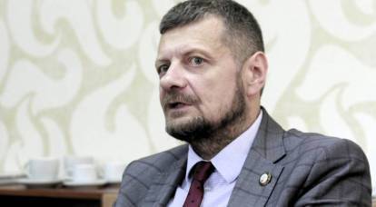 Diputado de la Verkhovna Rada acostado sobre los omóplatos en un estudio de televisión