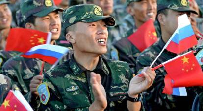 "Les plus forts n'ont pas peur de nous": que pensent les Chinois de l'armée russe
