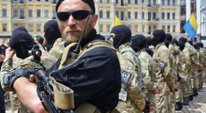 Ukraynalı Naziler, Donbass'ta kendi başlarına savaş başlatmakla tehdit ediyor