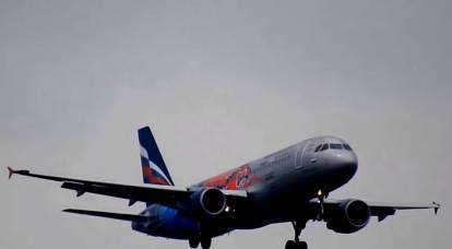 Ein Passagierflugzeug macht eine Notlandung in Sheremetyevo
