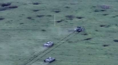Бронегруппа 85-й бригады ВС РФ с танком Т-90М в авангарде провела стремительную атаку на позиции противника