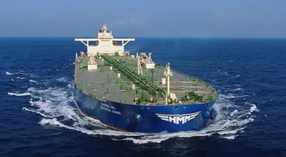 Bloomberg: 53 танкера пустуют в морях после санкций Вашингтона