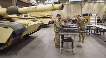 Украинские военные обучаются вождению танков Abrams в США: первые кадры