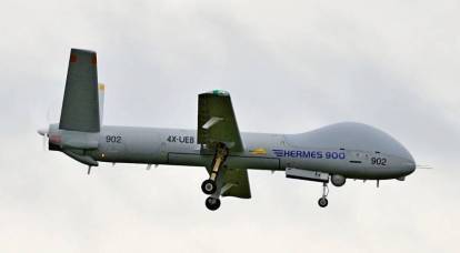 Büyük bir İsrail insansız hava aracının imhası, Ermenistan üzerinde gökyüzünde gösteriliyor