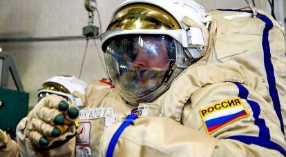 West deprived Russian cosmonauts of safe spacesuits