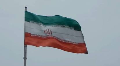 媒体：伊朗人因预期美国罢工而逃离伊朗