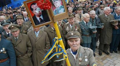 Poroschenko setzte Bandera mit Veteranen des Zweiten Weltkriegs gleich