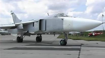 Il momento della sconfitta del bombardiere ucraino Su-24 è stato filmato da un drone