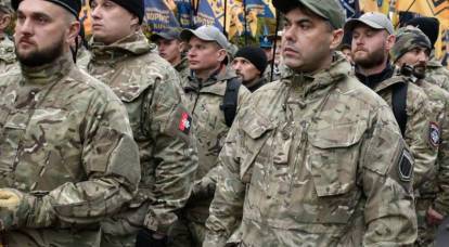 Silahlı milliyetçiler Donbas'taki ayrılma bölgesine varıyor