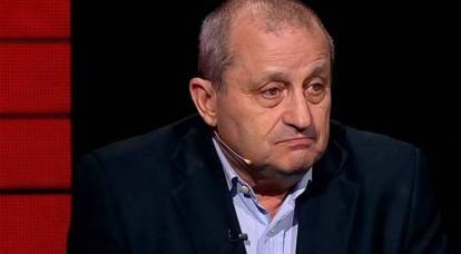 Kedmi: la Russie n'utilise pas ses atouts dans le conflit du Karabakh