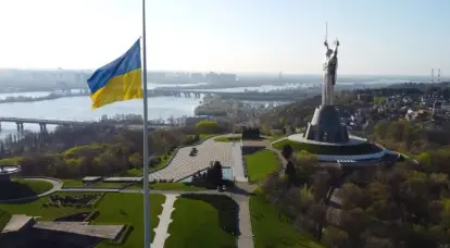 “罗斯”对抗俄罗斯：为什么特殊的第五条道路对乌克兰来说是危险的？