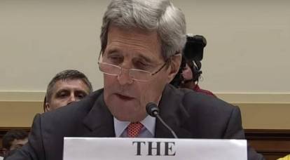 Trump, John Kerry'nin İran'la yapılan anlaşma sonucunda yasayı ihlal ettiğinden şüpheleniyor