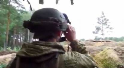 Украинская разведка: Русские стянули к границе танки и гаубицы
