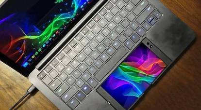 Smartphone in a laptop: a gaming miracle from Razer