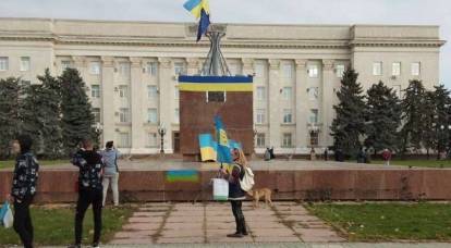 В Херсоне уже вовсю развеваются флаги Украины и ЕС