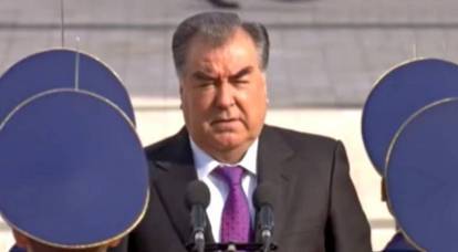 Il presidente tagiko interroga l'ufficiale doganale con pregiudizi