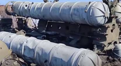 Soldado russo atira S-300 ucraniano à queima-roupa, causando a detonação de mísseis