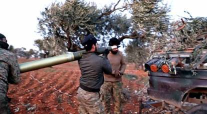 Türk ordusu Suriye'de militanları canlı kalkan olarak kullanıyor
