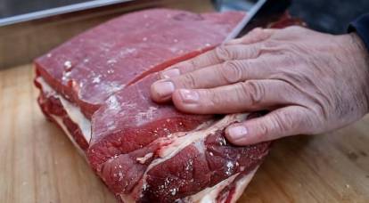 Дефицит мяса: немцев предупредили о скором конце «сытных времён»