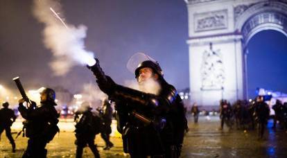 Die französische Polizei kann sich auf die Seite der Demonstranten stellen