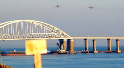 Ukrainians thought better of it: “In the Strait of Kerch more than a foot!”