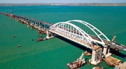 A abertura da ponte da Criméia: a contagem passou para horas
