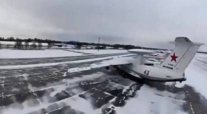Опубликовано еще одно видео атаки дрона против российского самолета А-50У