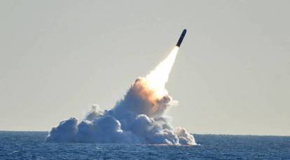 O míssil nuclear britânico Trident II caiu imediatamente após o lançamento