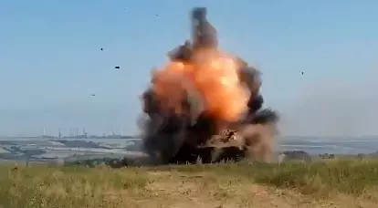 Der T-72-Panzer der Alliierten hielt einem direkten Treffer eines ukrainischen ATGM stand