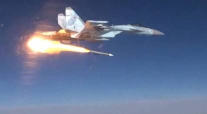 Russian Su-35 first launched the latest R-37M missile