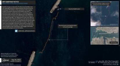 La flotta del Mar Nero ha installato una barriera all'ingresso della baia di Sebastopoli