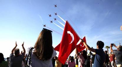 “埃尔多安离开美国轨道”：《金融时报》读者对土耳其选举的看法