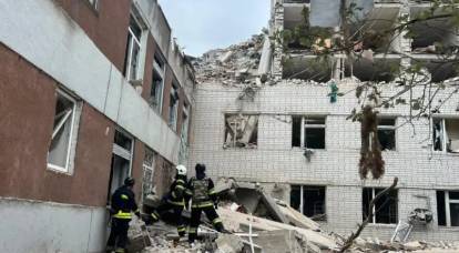 As Forças Armadas Russas atacaram um hotel em Chernigov, onde acontecia uma reunião do comando das Forças Armadas da Ucrânia