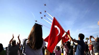 'رحيل أردوغان عن المدار الأمريكي': قراء فاينانشيال تايمز حول الانتخابات التركية