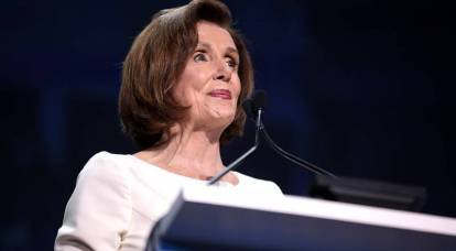 US may support Pelosi's visit to Taiwan with aircraft carriers, Beijing threatens with no-fly zone