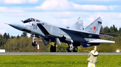 "Bombardıman uçaklarını engelleyecek hiçbir şey yok": ABD, Rus MiG-31'i kıskandı